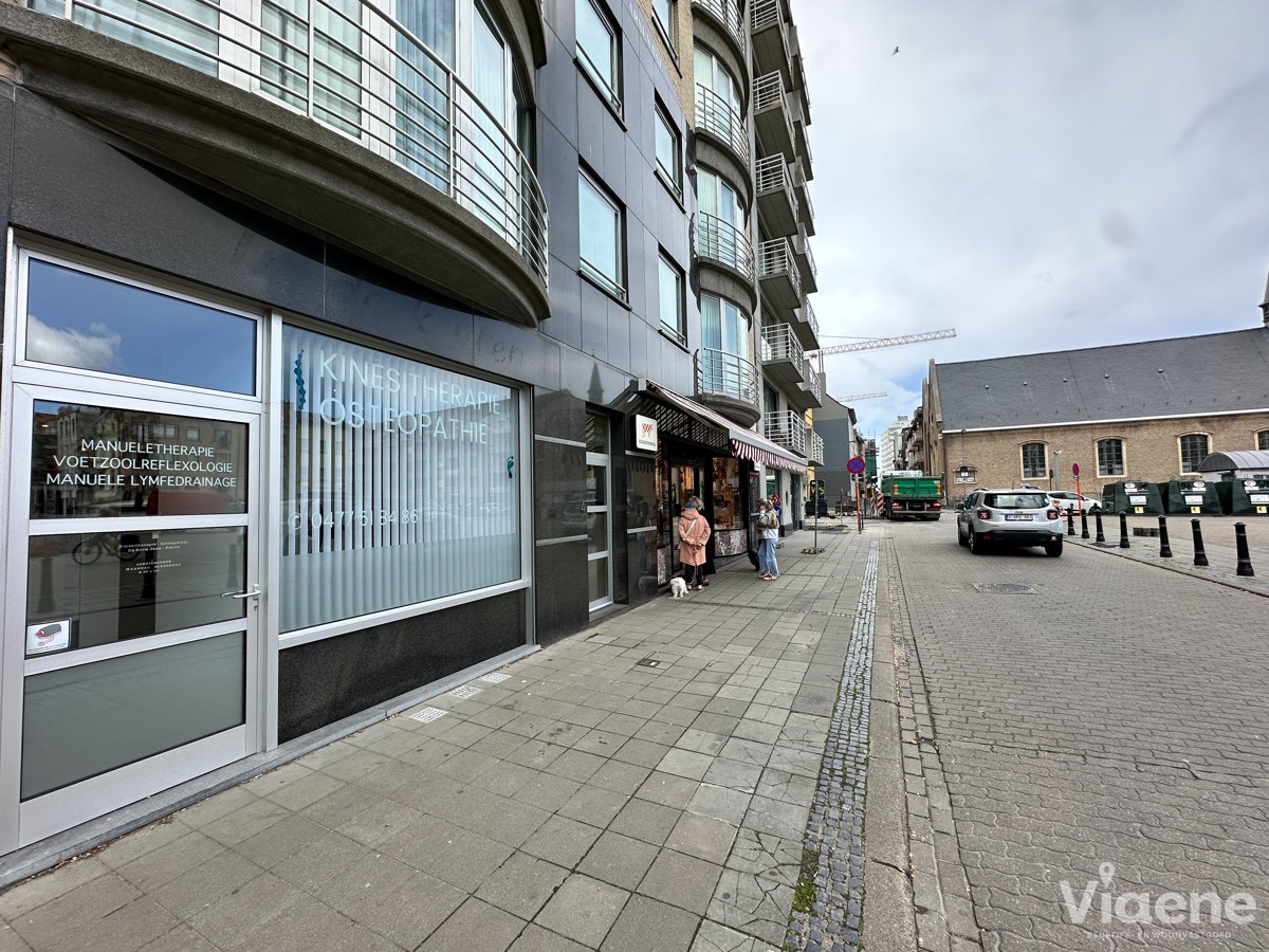 Handelsgelijkvloers, Kapucijnenstraat 4, Oostende