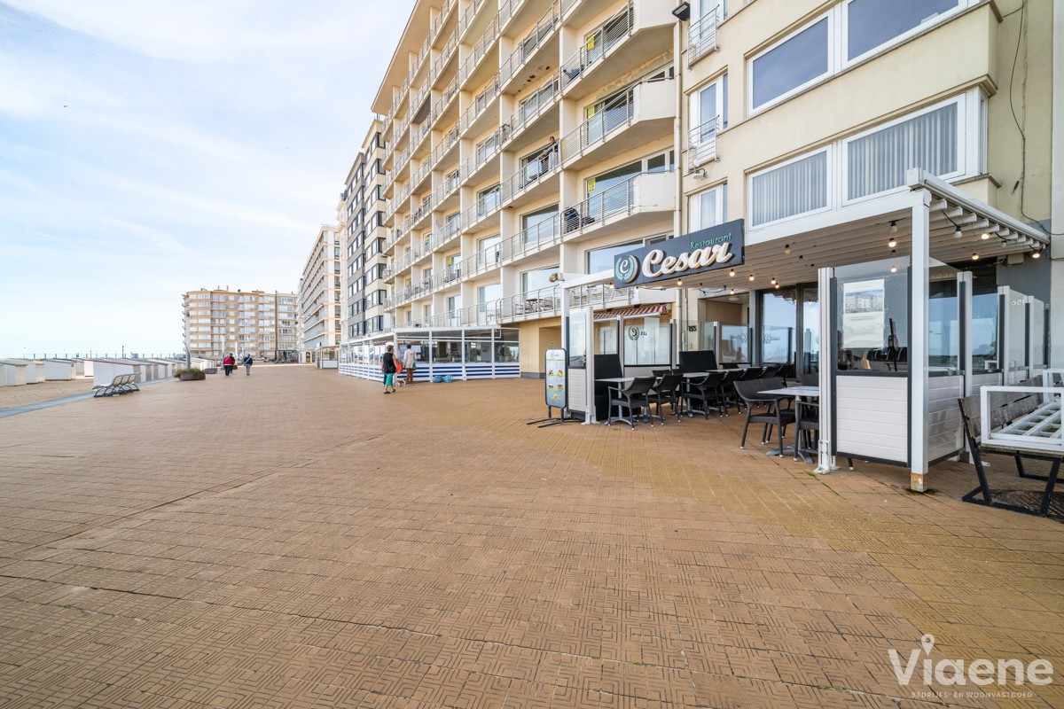 Commercieel, Zeedijk 155, Oostende